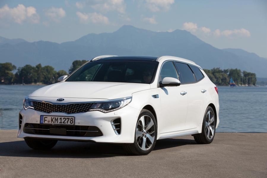  Kia Optima Sportswagon GT Line 2016 года  (WW) (фото 16 из 31)